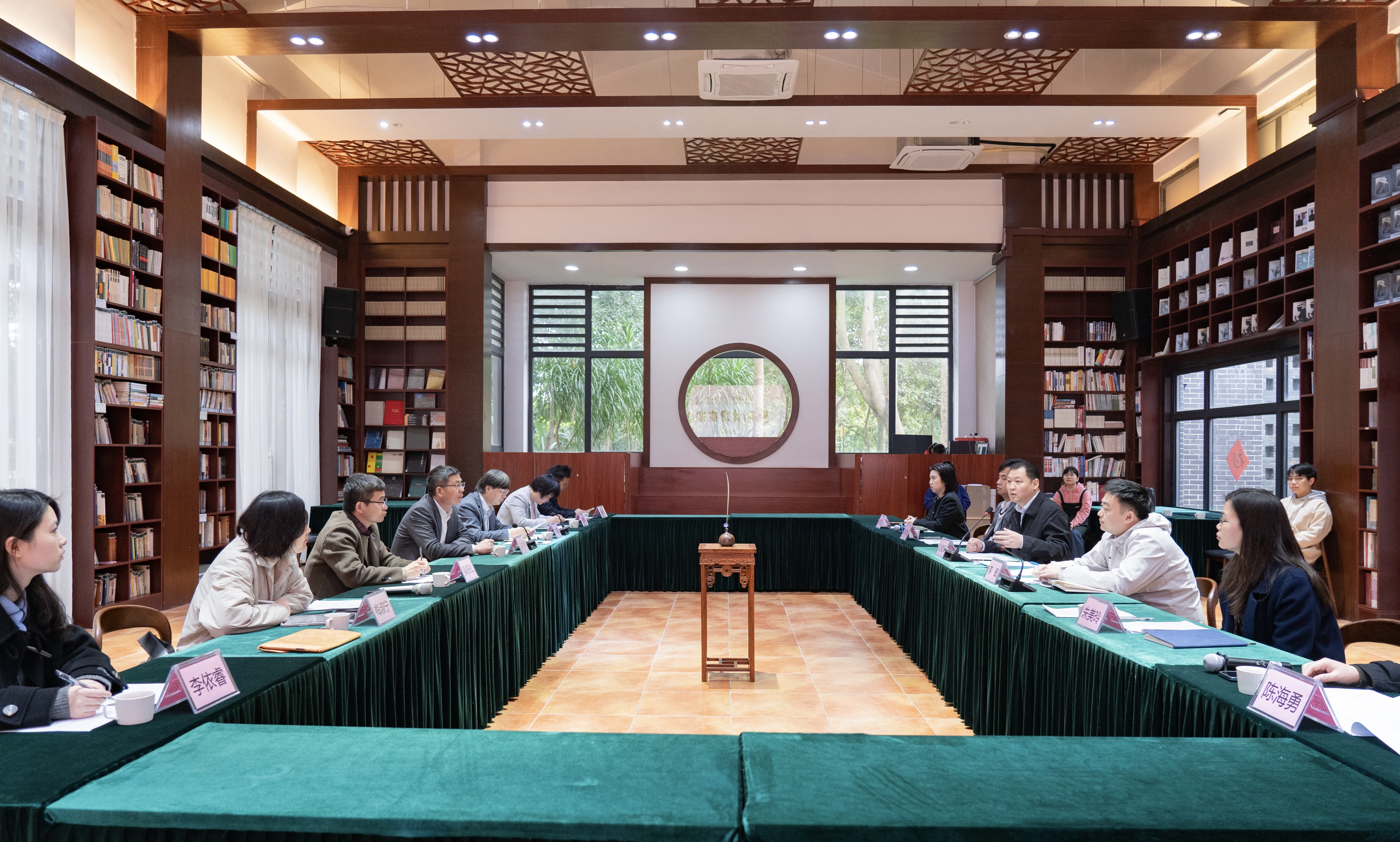理论宣传｜在乡村振兴一线讲授“大思政课” 共建新时代文明实践中心 ——色情片
赴清远开展结对共建工作